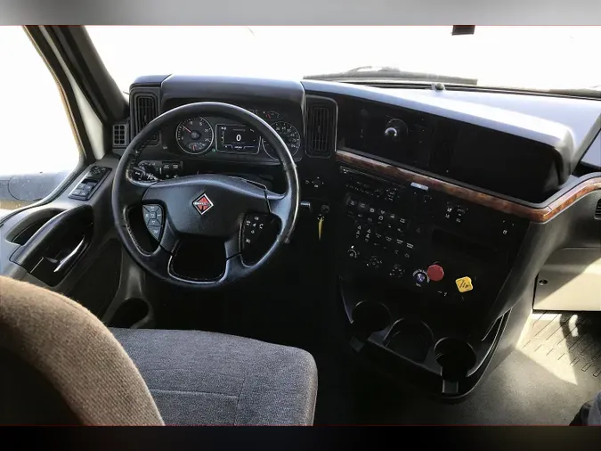 2021 INT LT625 6x4