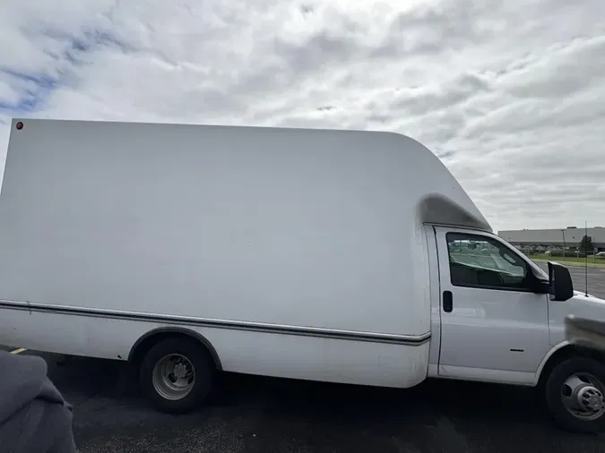 2024 Chevrolet Express 35001ae415b65e5e7b547aabe1ca35724009