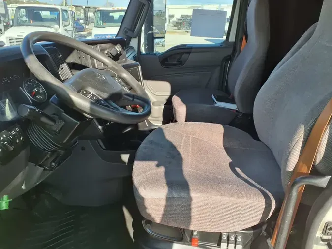 2020 NAVISTAR INTERNATIONAL LT625 SLPR CAB