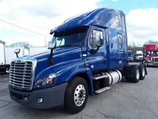 2017 Freightliner CASCADIA 125