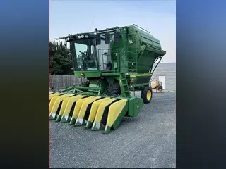 2008 John Deere 7460
