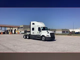 2022 International LT625