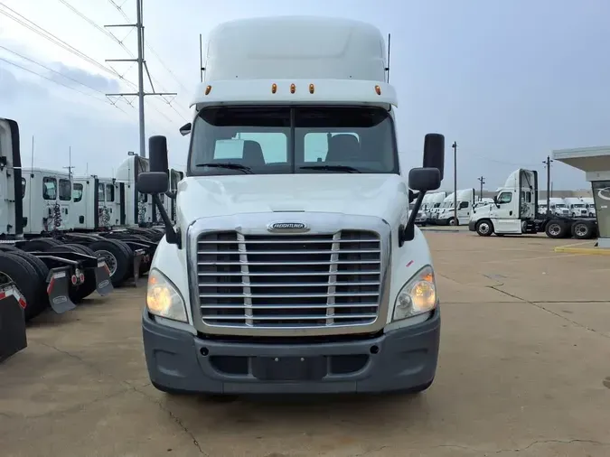2019 FREIGHTLINER/MERCEDES CASCADIA 1131af32cc7834a9a2a1eff8b7f8fb0bc43