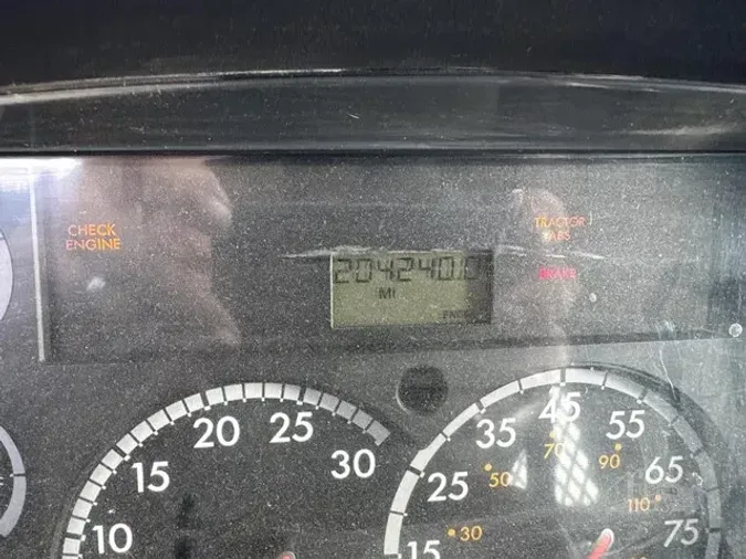 2010 FREIGHTLINER BUSINESS CLASS M2 106