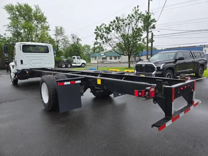 2019 NAVISTAR INTERNATIONAL 4300