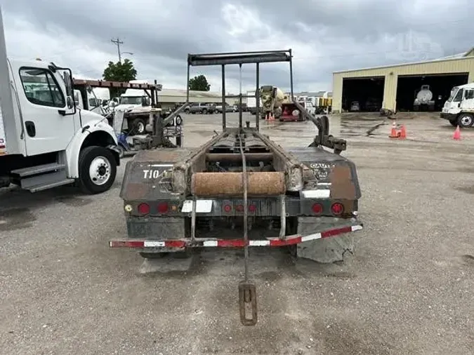 2002 ACCURATE INDUSTRIES ROLL OFF
