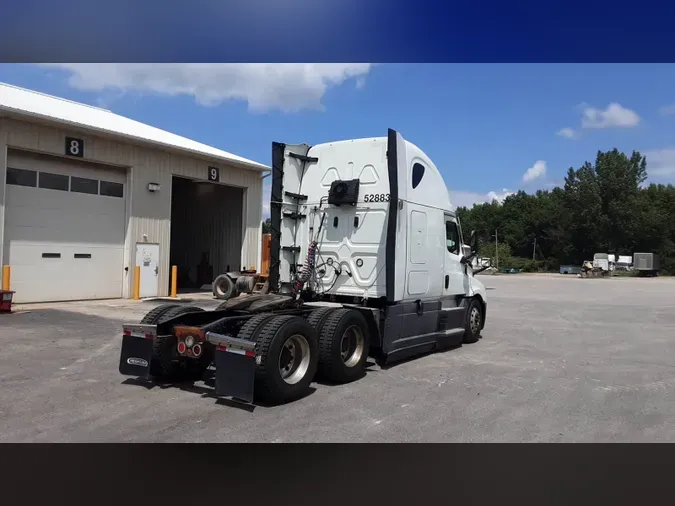 2022 Freightliner Cascadia 126