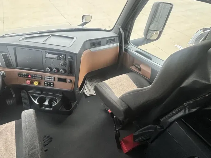 2021 Freightliner New Cascadia 126