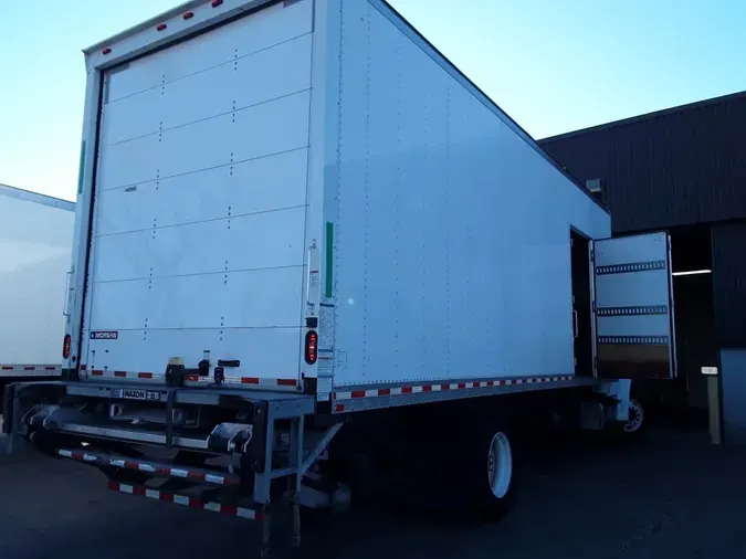 2020 FREIGHTLINER/MERCEDES M2 106