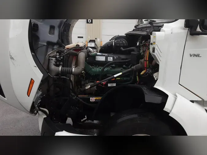 2019 Volvo VNL300