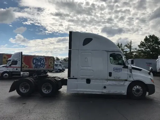 2020 Freightliner T12664ST