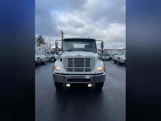 2016 FREIGHTLINER/MERCEDES M2 112