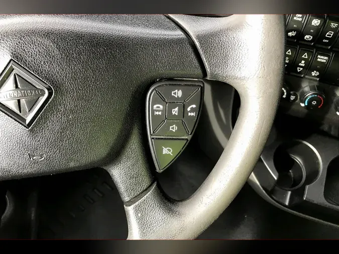 2021 INT LT625 6x4