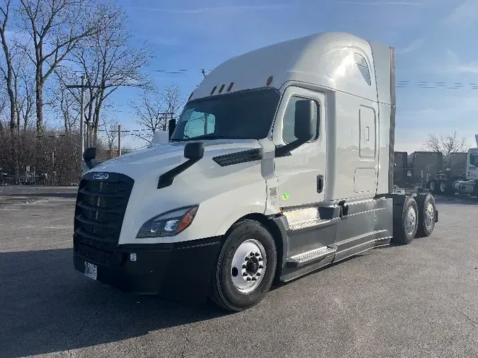 2019 Freightliner T12664ST