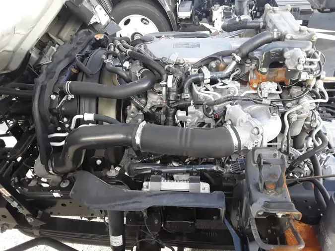 2019 ISUZU NRR1b0696658196b305d9cf9057330f2476