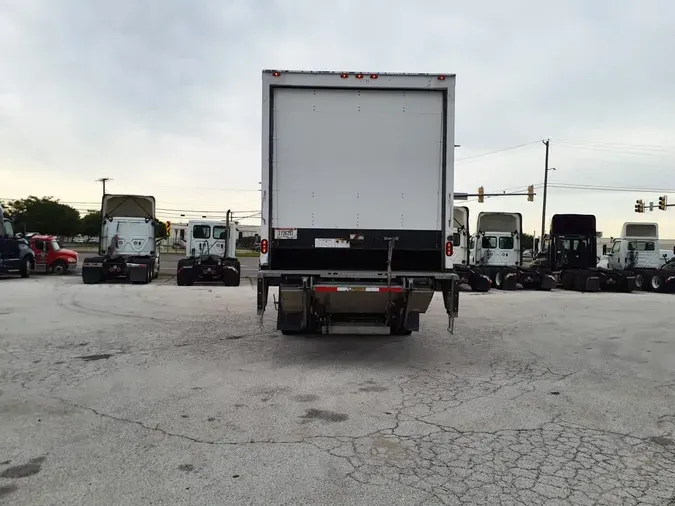 2019 FREIGHTLINER M2 106
