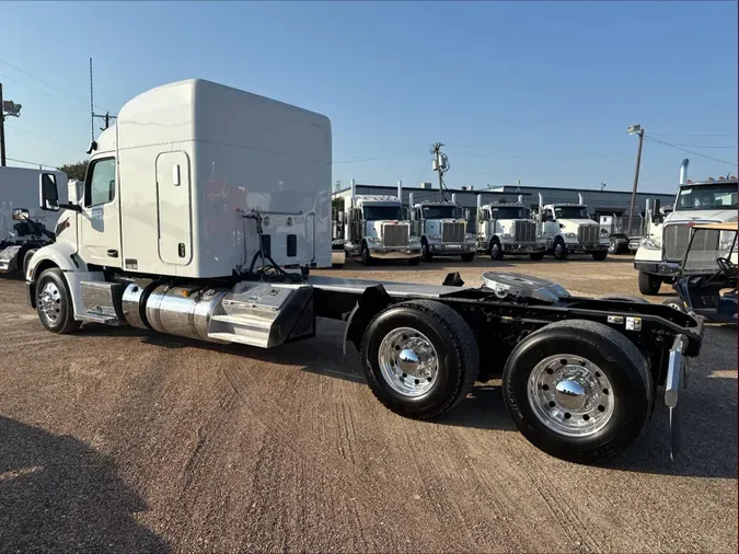 2023 Peterbilt 579