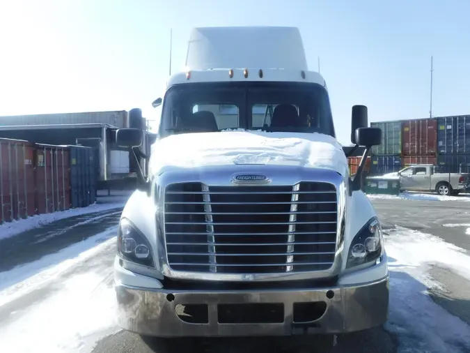 2018 FREIGHTLINER/MERCEDES CASCADIA 125