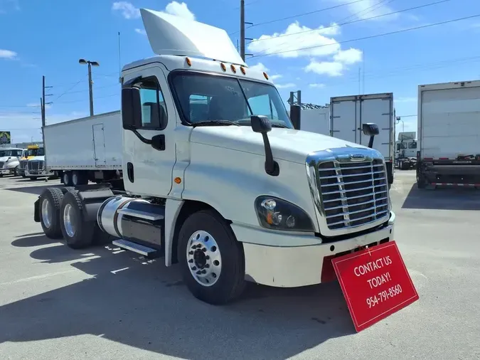2018 FREIGHTLINER/MERCEDES CASCADIA 125