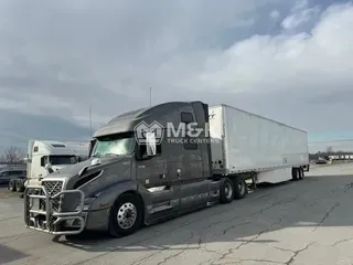 2019 VOLVO VNL64T860