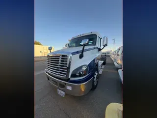 2018 FREIGHTLINER/MERCEDES CASCADIA 125