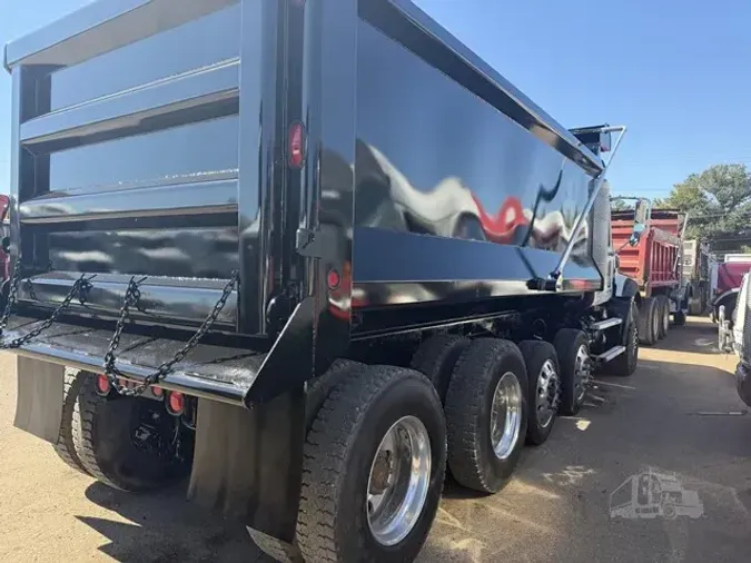 2009 MACK GRANITE GU813