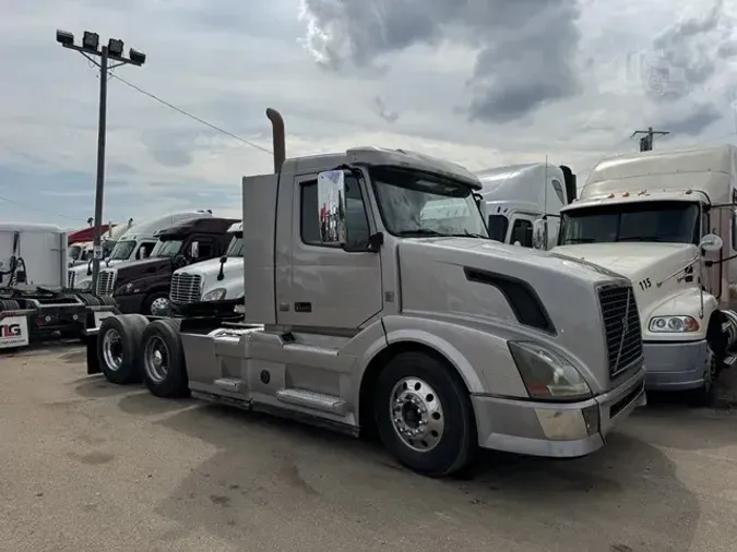 2015 VOLVO VNL62T3001b20fb2a3b644793c8f04a062e5c59a3