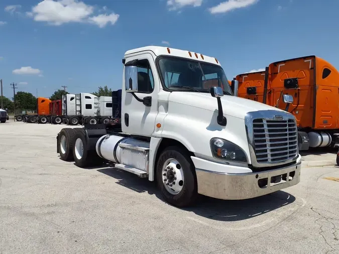 2020 FREIGHTLINER CASCADIA 125