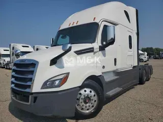 2020 FREIGHTLINER Cascadia 126