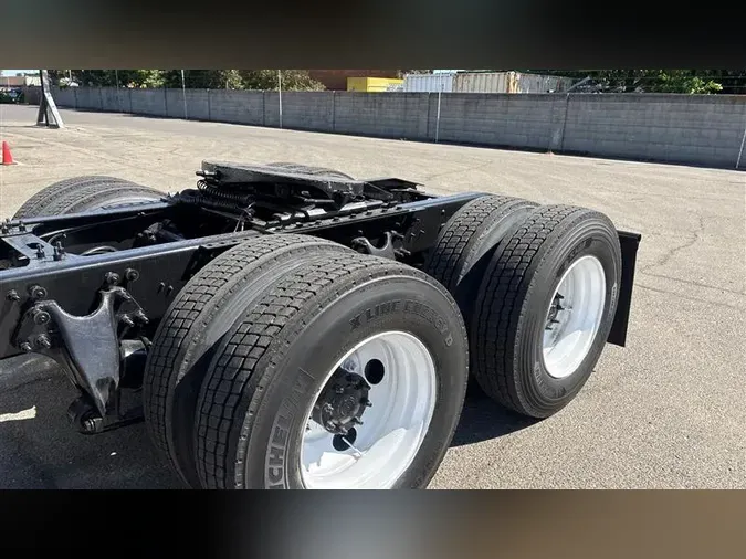 2022 INTERNATIONAL LT