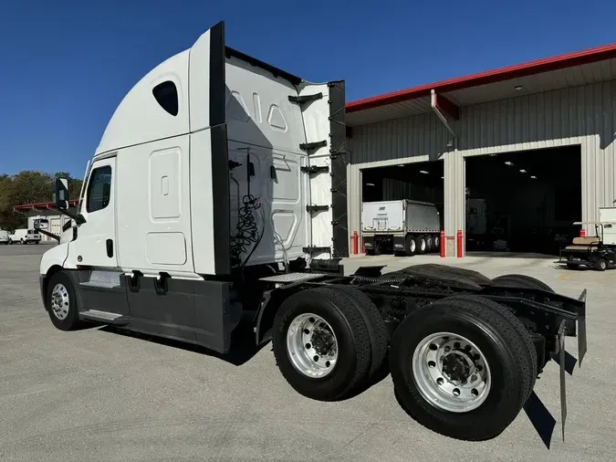 2023 Freightliner Cascadia&reg;