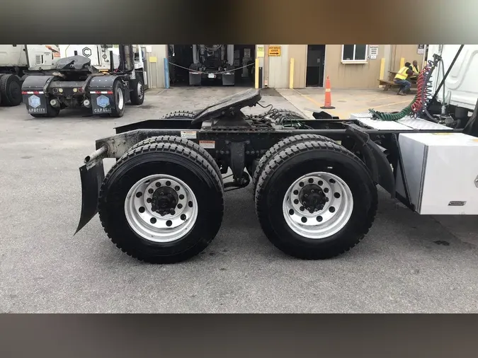 2021 Freightliner Cascadia 126