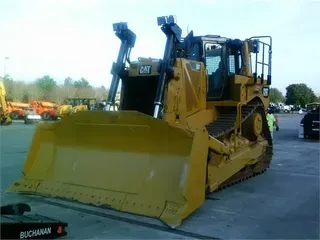 2018 CATERPILLAR D8T