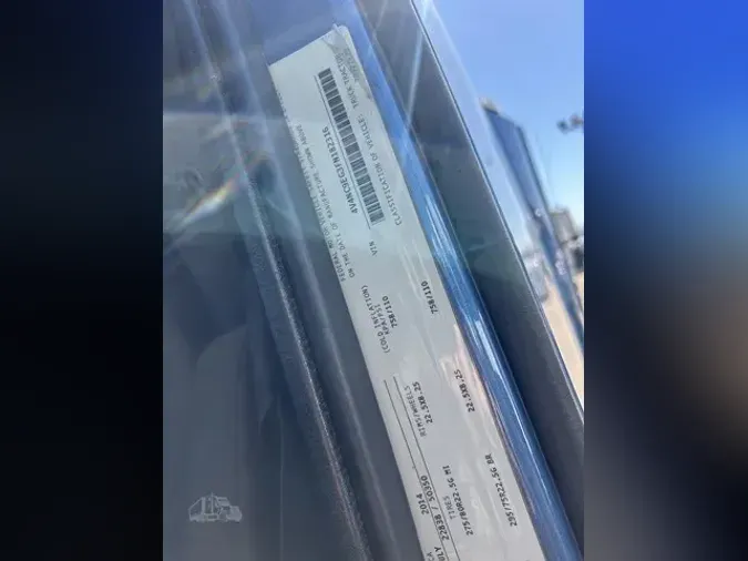 2015 VOLVO VNL64T630