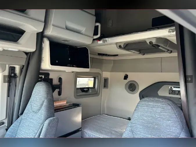 2026 VOLVO VNL64T8601b3594ed8affdf18893f3f793036143c