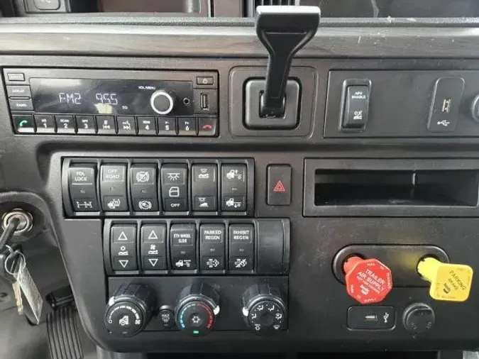 2024 International LT6251b361c61f1c9a10d256ff12a538952d2