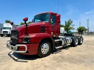 2019 MACK AN64T