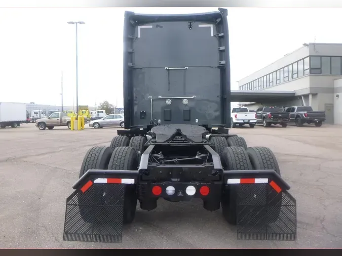 2022 Kenworth T680