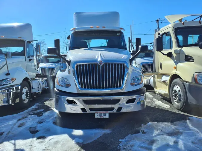 2019 NAVISTAR INTERNATIONAL LT625 DAYCAB T/A1b37fd3745d311ff25db48fdde08ebc2