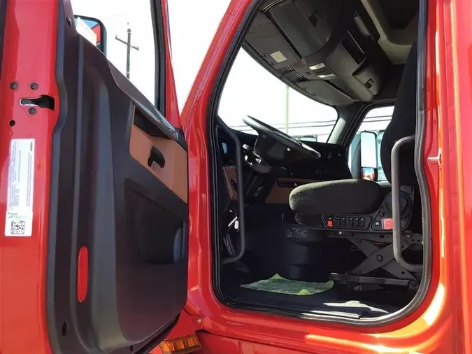 2019 FREIGHTLINER CASCADIA