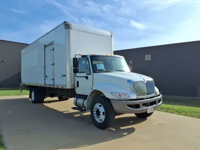 2019 NAVISTAR INTERNATIONAL 4300