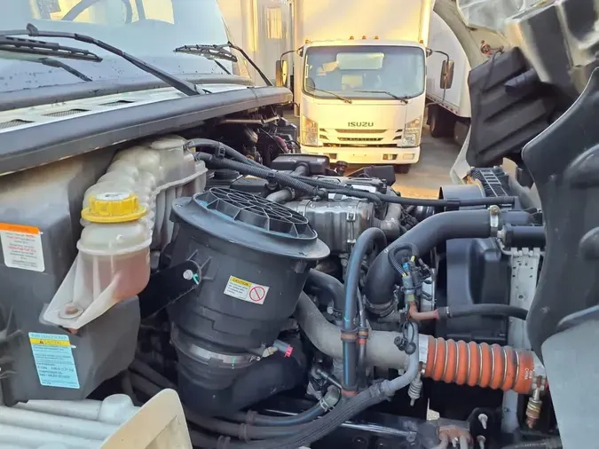 2020 FREIGHTLINER/MERCEDES M2 106