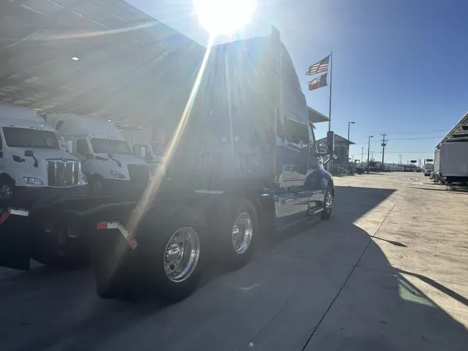 2022 International LT625