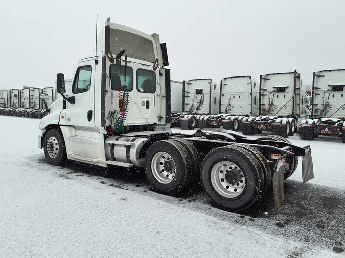 2017 FREIGHTLINER/MERCEDES CASCADIA 125