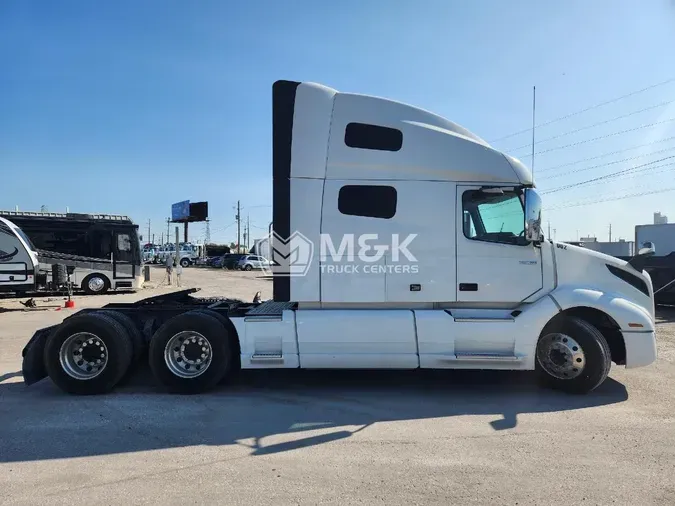 2023 VOLVO VNL64T760