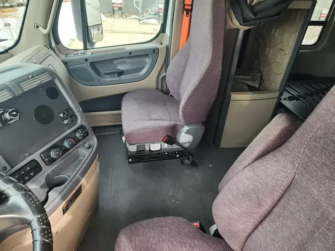 2020 FREIGHTLINER/MERCEDES CASCADIA 125