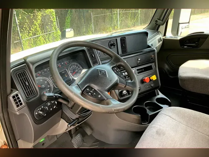 2020 INT LT625 6x4