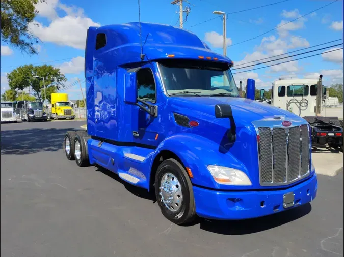 2022 Peterbilt 579