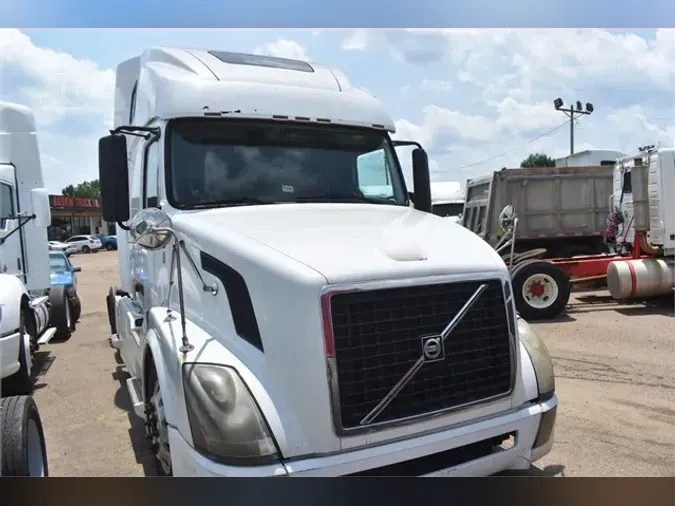 2007 VOLVO VNL64T670