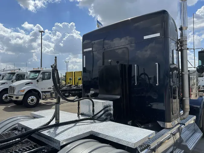 2016 Kenworth W900